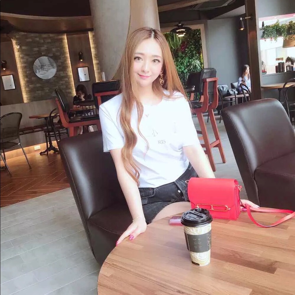 Meet your Posher, Marissa